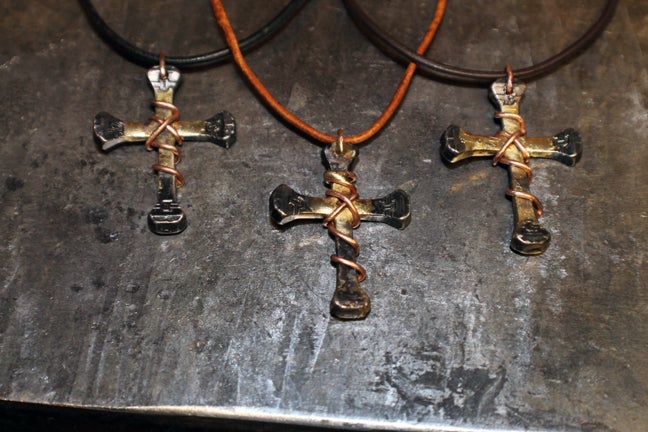 10 Horseshoe Nail Disciple Cross Necklace – Red, White, And Blue – Made In USA